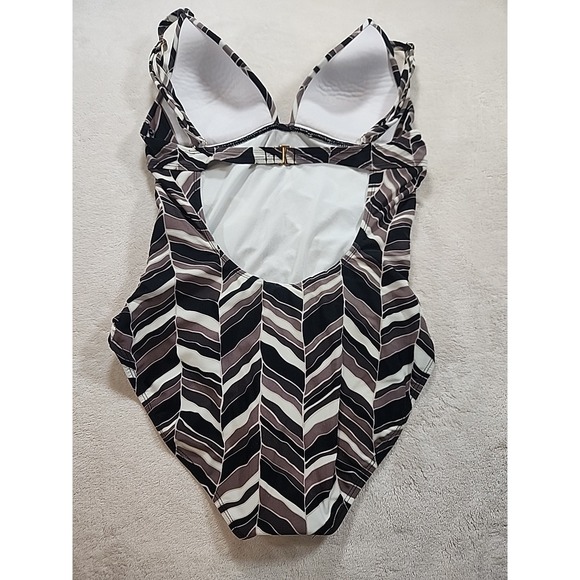Leilani swimsuit Brown/Cream And Black One Piece Size 10 Flattering - Picture 7 of 12